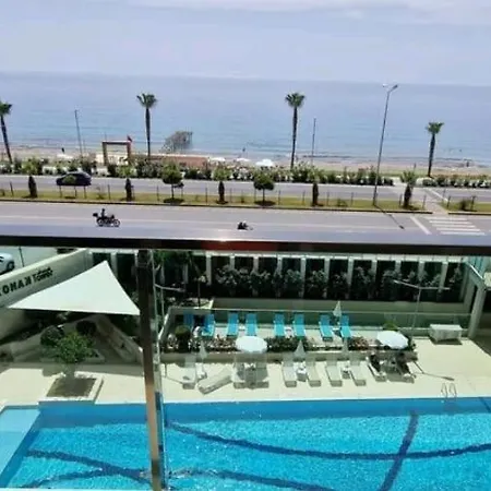 Tower Seaside Mahmutlar трехкомнатная этаж 8 알란야