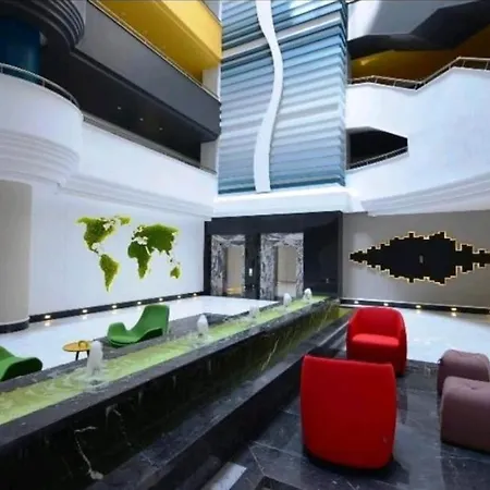 아파트 Tower Seaside Mahmutlar трехкомнатная этаж 8 알란야